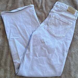 Youth girls Abercrombie wide leg jeans in Lavender color.